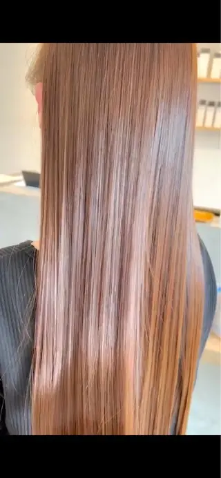 ロング ケアブリーチ、パーマ 田中千隼のヘアスタイル