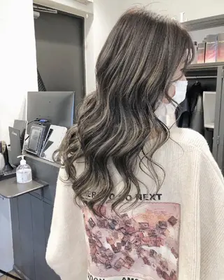 セミロング カラー ヘアアレンジ 透明感/レイヤー 🇰🇷tomonaのヘアスタイル