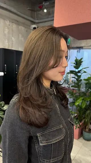 ミディアム 【ハッシュレイヤー 】🌷NATSUKIのヘアスタイル