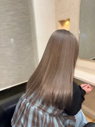 カラー 東 結菜のヘアスタイル