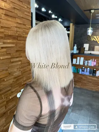 ミディアム カラー RIEブリーチ& エクステ特化型のヘアスタイル