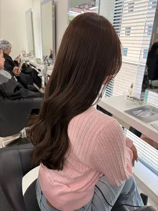 ロング カラー 佐藤 笑瑠のヘアスタイル