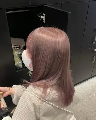 セミロング カラー ヘアアレンジ 🧸ハイトーン🧸 ゆっきー🧸のヘアスタイル