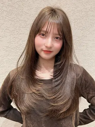 ロング カラー 興津/韓国レイヤー ダブルカラー美髪縮毛のヘアスタイル