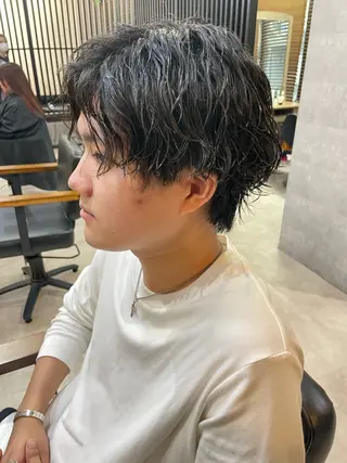 ミディアム パーマ メンズ 勝毛 広貴のヘアスタイル