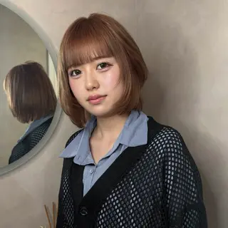 ミディアム カラー Hinako🦋 ブリーチカラーのヘアスタイル