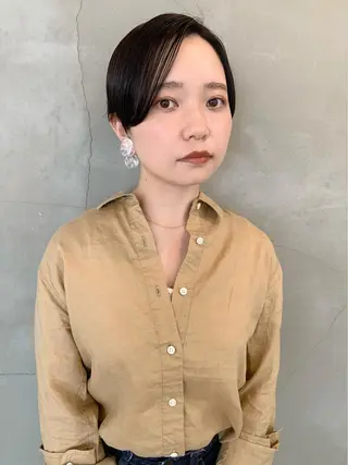 ショート カラー 榑松 恵里のヘアスタイル