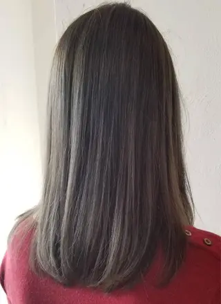 セミロング 髪質改善 makiuchiのヘアスタイル