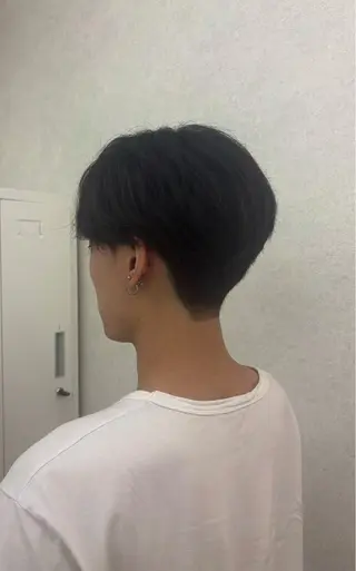 メンズ 🧸柔らかベージュ/ 顔周りレイヤー/ミクのヘアスタイル