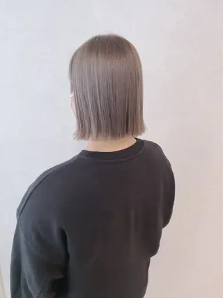 ショート カラー 赤み無し柔らかカラー 【梅田】madokaのヘアスタイル