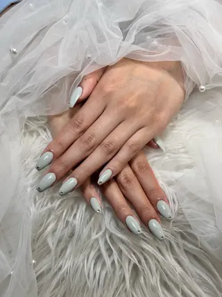 ネイル 🌈 Laule'aのネイルデザイン