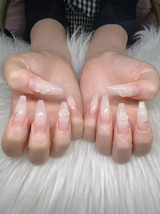 ネイル Lee Nailsのネイルデザイン