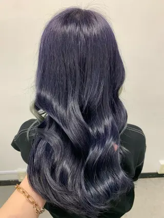 ロング カラー 抜け感レイヤー︴ ニュアンスカラーのヘアスタイル