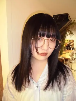 セミロング カラー ヘアアレンジ レイヤーカット パーマ/髪質改善のヘアスタイル