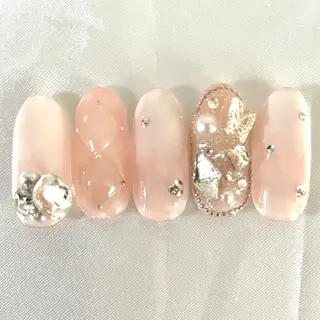 e miのネイルデザイン