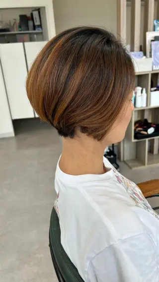 ショート TERUYA shionのヘアスタイル