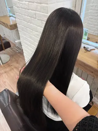 ロング カラー little ruca𖤐のヘアスタイル