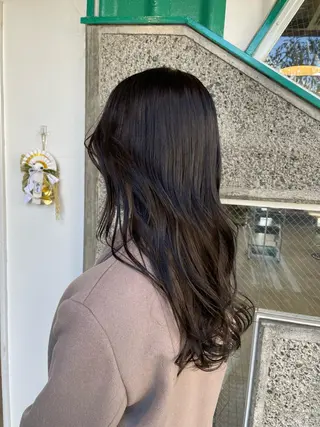 ロング 高山 妃のヘアスタイル