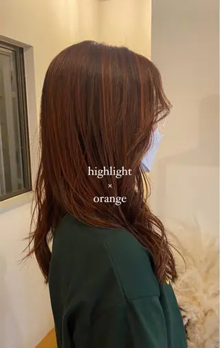 ロング カラー ムナカタ アカリのヘアスタイル