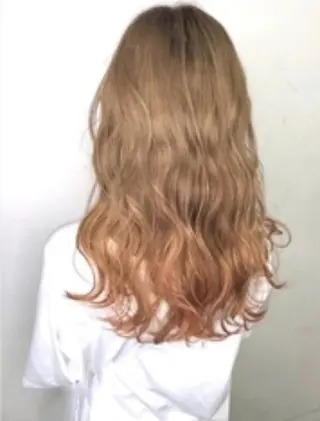 カラー 堤 麻衣子のヘアスタイル