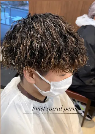 セミロング パーマ メンズ パーマ職人 渡邊 優雅のヘアスタイル