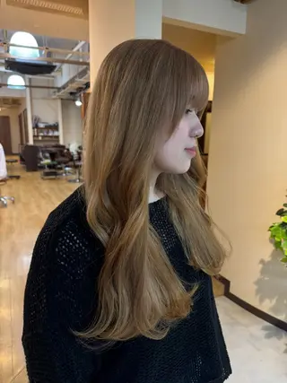 セミロング カラー ルーツ/ デザイン/ ハイトーン/おこのぎのヘアスタイル