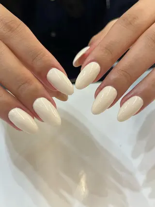 ネイル 👑 pool SAKI 👑のネイルデザイン