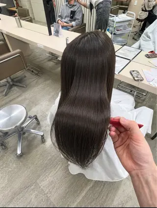 ロング 笠原 裕貴のヘアスタイル