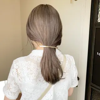 セミロング カラー 本間 結衣のヘアスタイル
