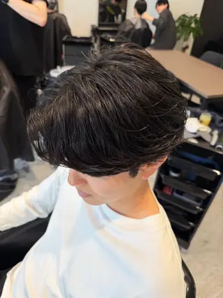 ミディアム パーマ メンズ メンズ縮毛矯正 細谷碧海のヘアスタイル