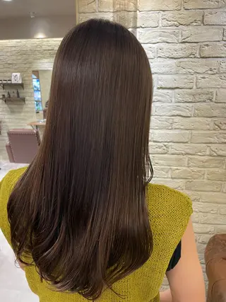ロング 河上 麻衣/白髪ぼかしのヘアスタイル