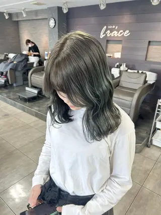 ミディアム レイヤー/艶髪カラー 森本くるみのヘアスタイル