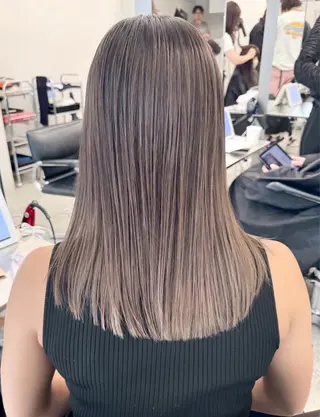 ミディアム カラー 艶髪透明感カラー / まあやのヘアスタイル