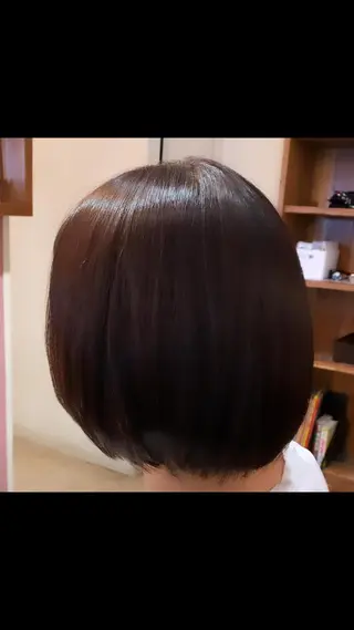ショート カラー 髪質改善・縮毛矯正 特化・ユウシンのヘアスタイル
