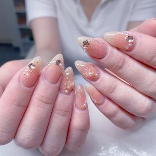 ネイル Queens テイのネイルデザイン