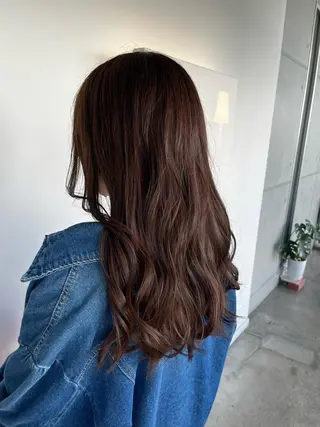 セミロング おせ ちさとのヘアスタイル