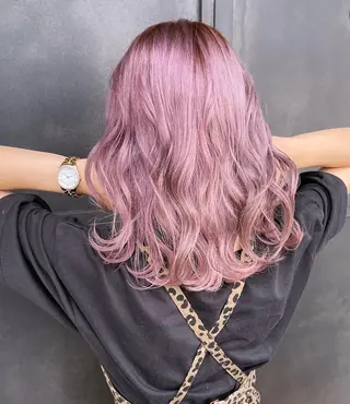 カラー 梶 久菜乃のヘアスタイル