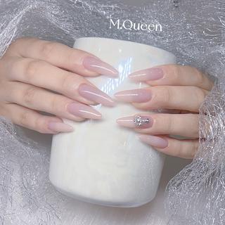 ネイル M.Queenネイル サロン天神今泉店のネイルデザイン