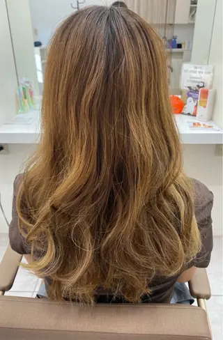 ロング ヘアアレンジ 馬渕 由梨のヘアスタイル