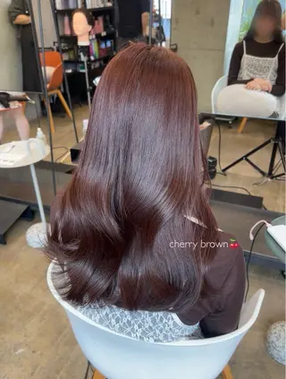ロング カラー 上岡 みゆうのヘアスタイル