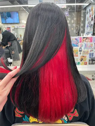 ロング カラー インナーカラー 推し ブリーチ  髪質改善のヘアスタイル