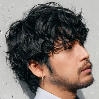 ショート パーマ メンズ 丸山 哲史のヘアスタイル