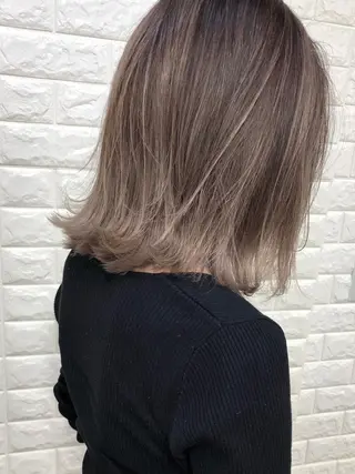 ミディアム カラー famille ファミーユのヘアスタイル