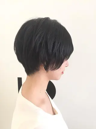 ショート ✂️小顔カット✂️ 山本有紀のヘアスタイル