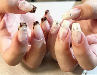 セミロング モナ nail salonのネイルデザイン