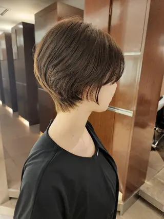 ショート 中高下 由真のヘアスタイル
