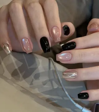 ネイル 🌈 Laule'aのネイルデザイン