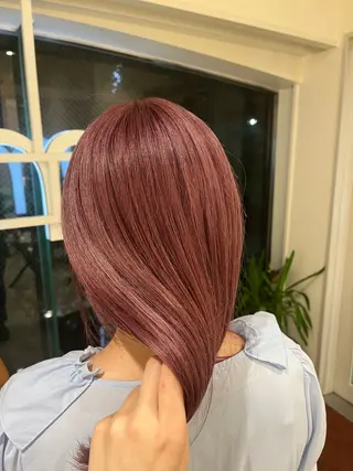 ロング ハイトーン/ デザインカラー/カナのヘアスタイル