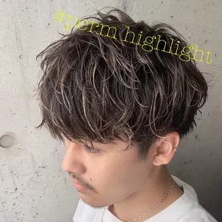 ショート カラー パーマ ヘアアレンジ メンズ 🇺🇸龍ヶ崎ブリ ーチカラー🌴政野のヘアスタイル