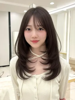 ロング 栄/レイヤー/ 津野 こころのヘアスタイル
